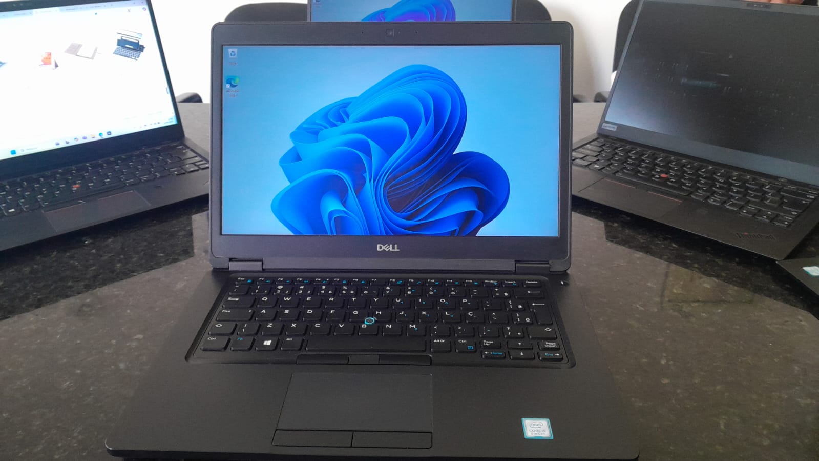 DELL latitude 5490