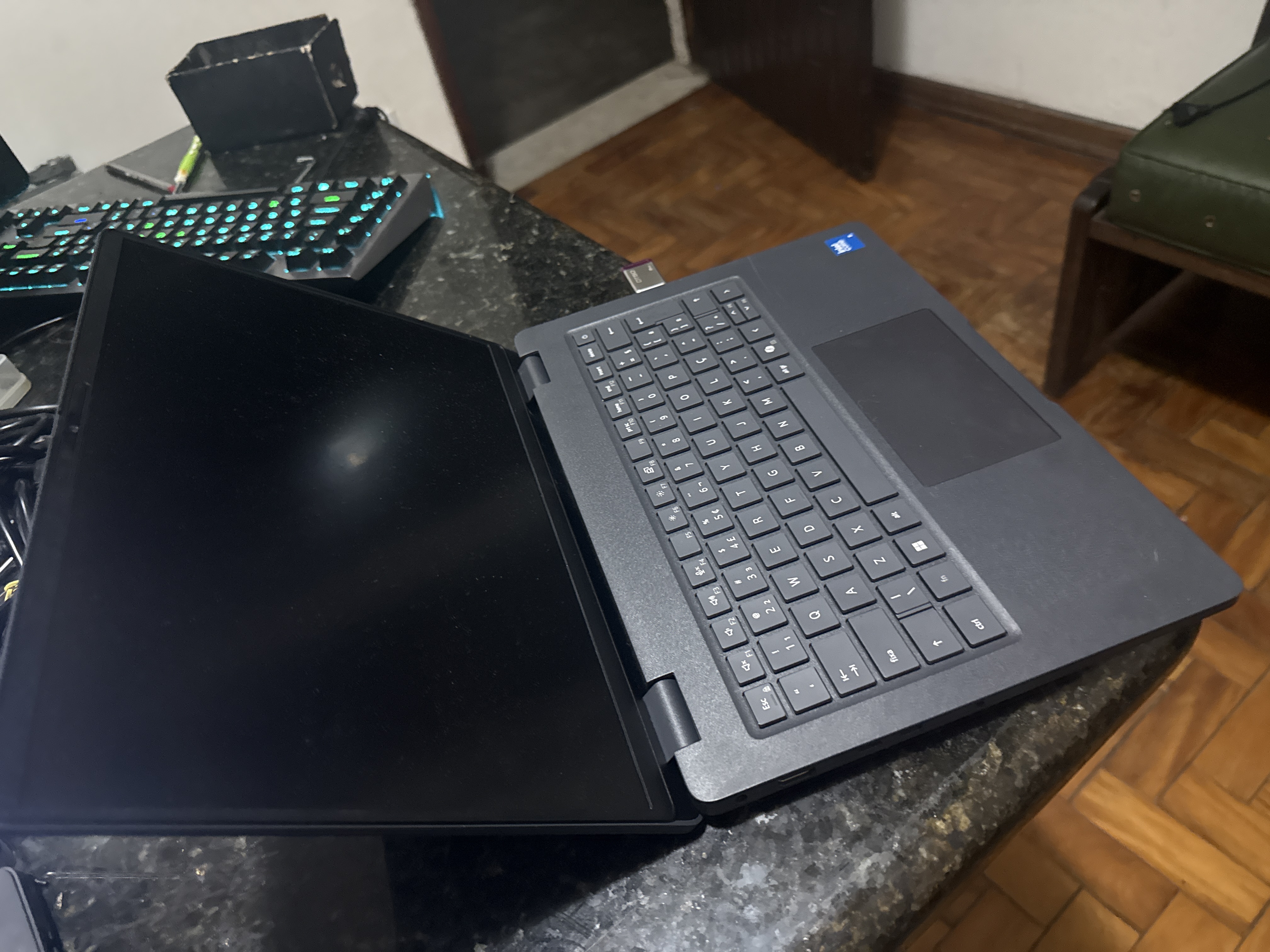Dell Pro 14 PC14250