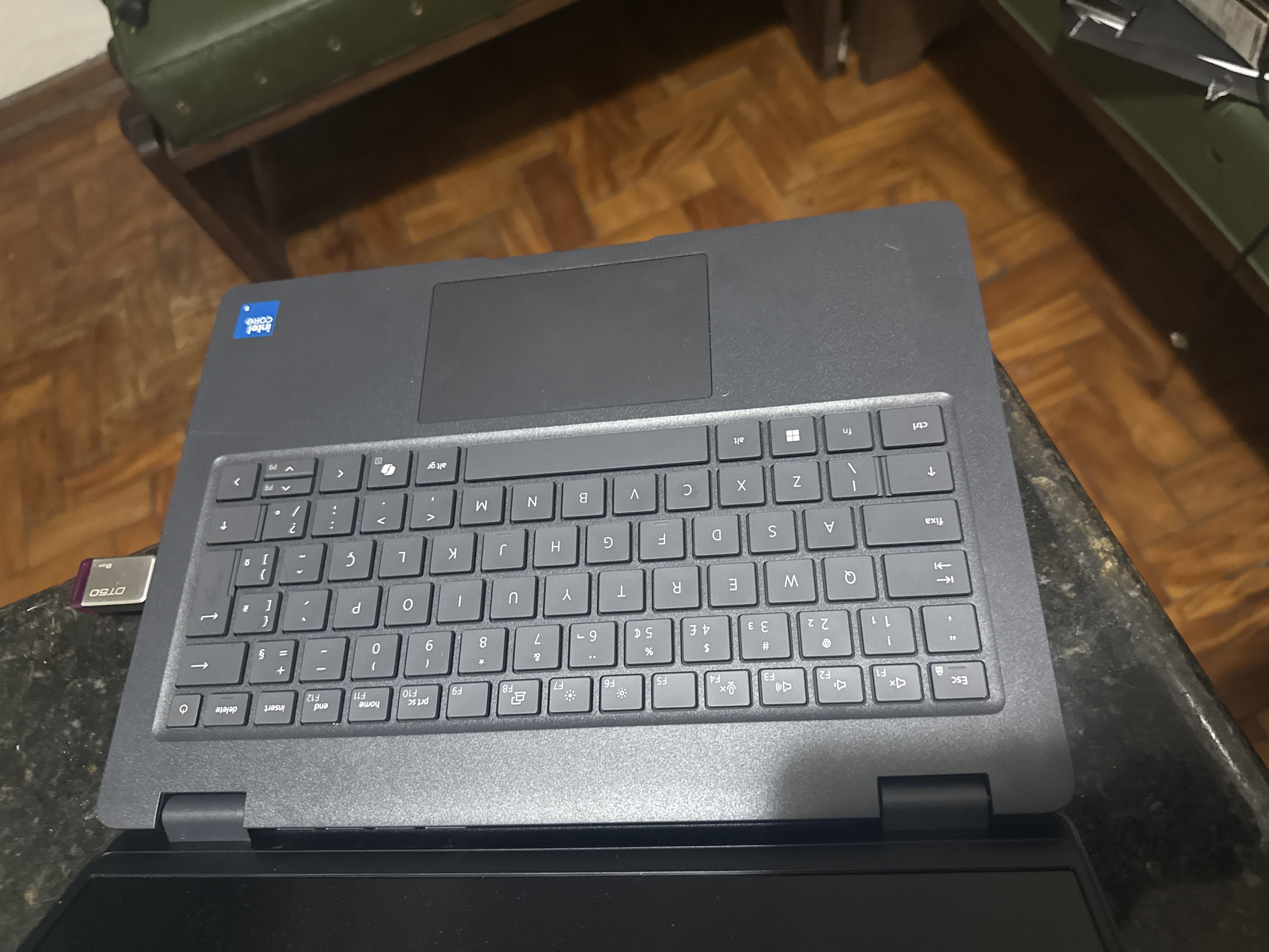 Dell Pro 14 PC14250