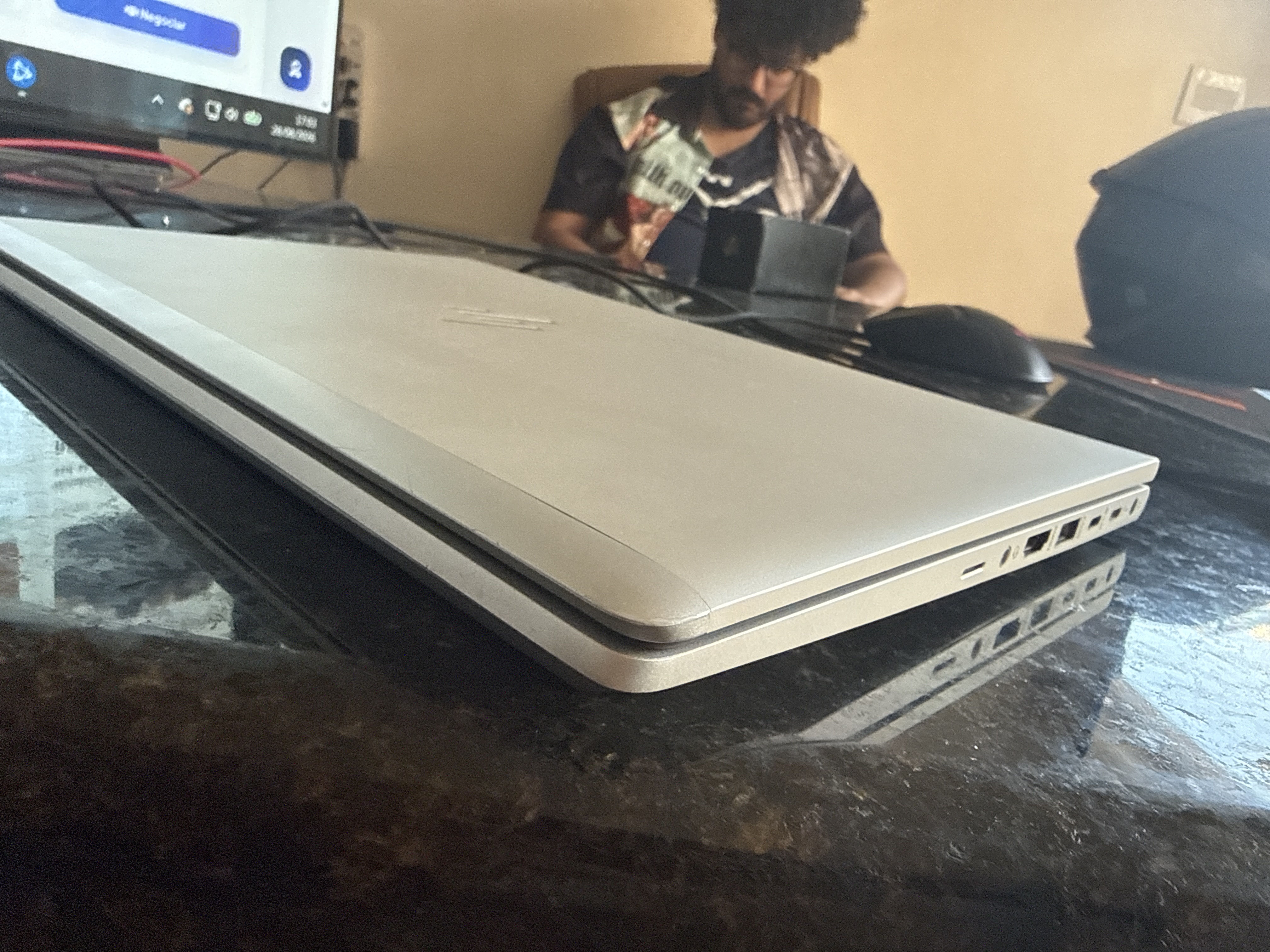 HP EliteBook 640 14 inch G10 Notebook PC